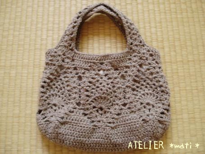 編み図】パイナップル編みのバッグ | かぎ針編みの無料編み図 ATELIER