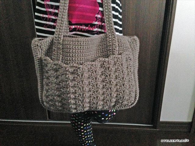 編み図 松編みポケットのトートバッグ かぎ針編みの無料編み図 Atelier Mati