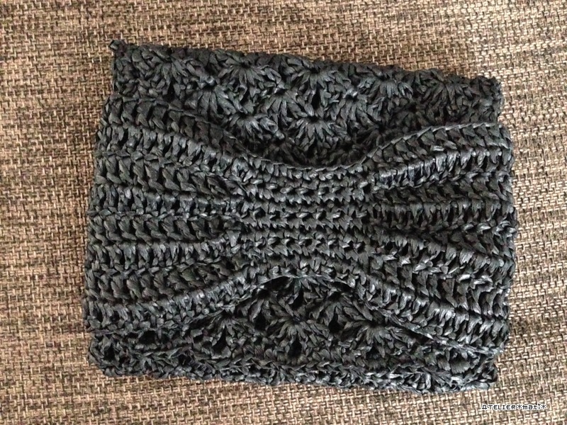 編み図 リボンの松編みポーチ かぎ針編みの無料編み図 Atelier Mati