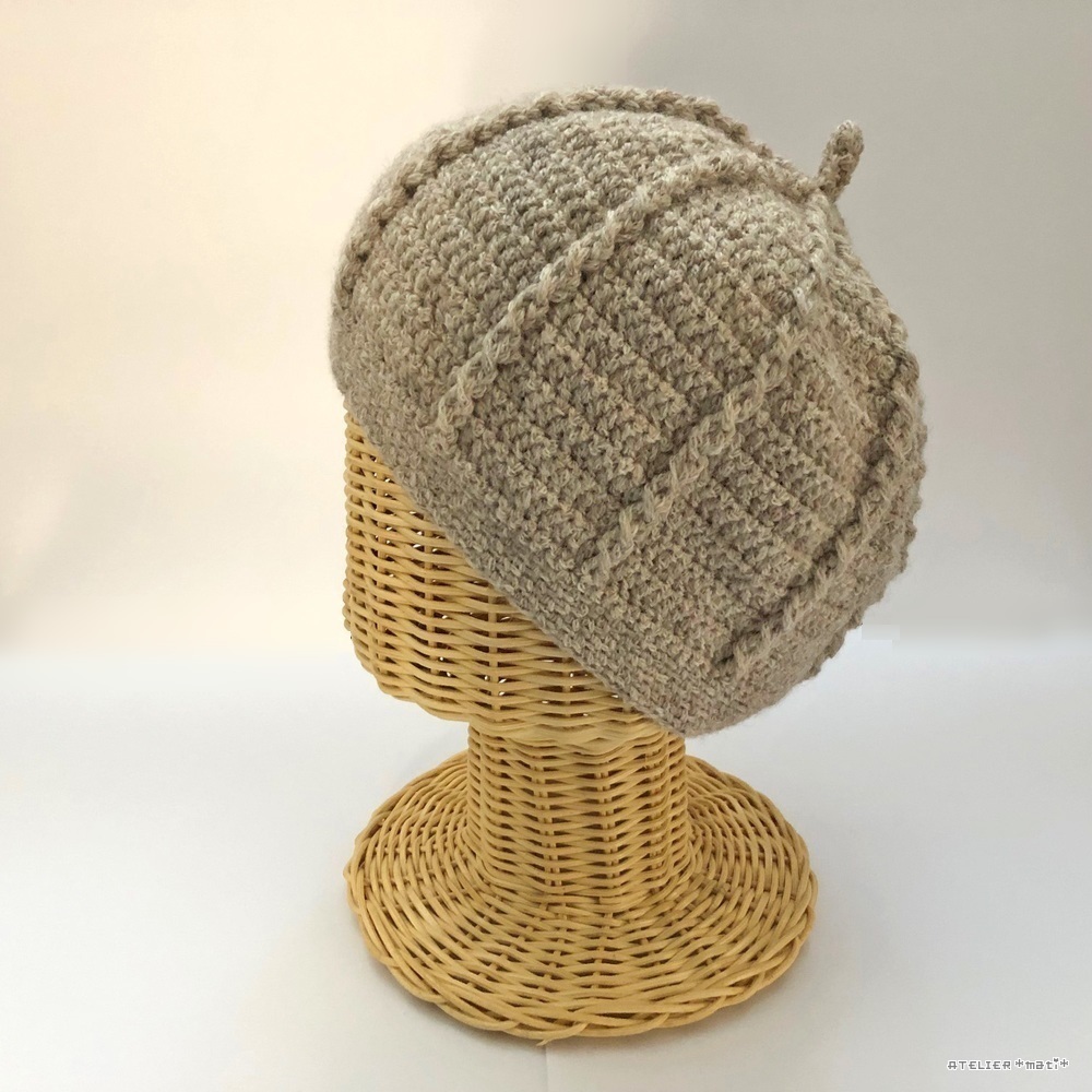 無料編み図 キッズ用どんぐり帽子とお揃いの引き上げ編みベレー帽 かぎ針編みの無料編み図 Atelier Mati
